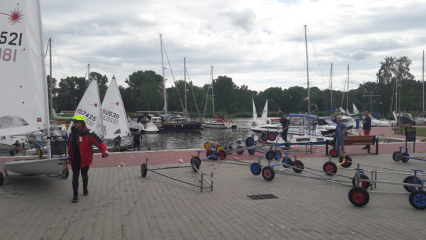 14681572931981023908395