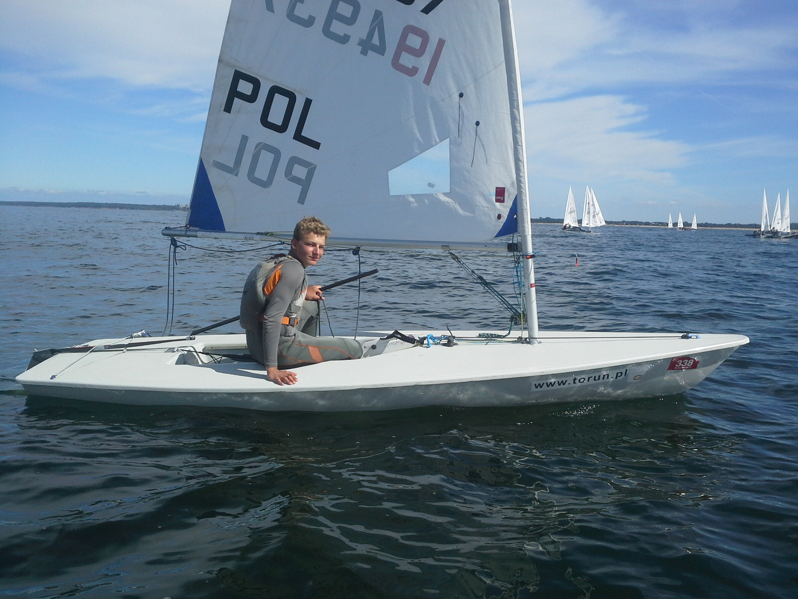 1436623401175307101224